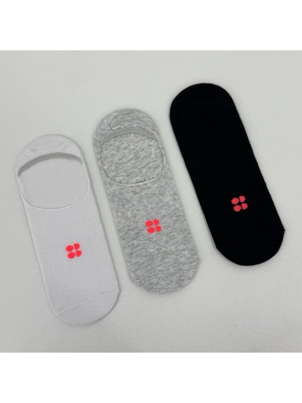 Sweaty Betty  3 Perfect Pairs of No Show Socks Trainer Liners size Small 4-7